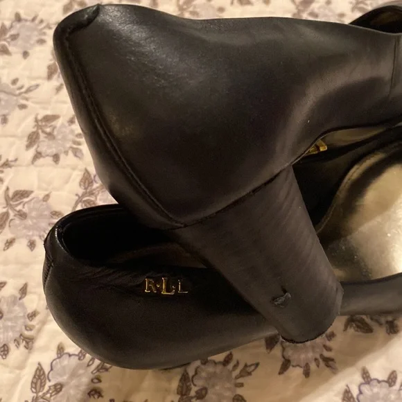 LAUREN RALPH LAUREN Black Leather heels with GOLD LOGO “RLL” Very well kept 9.5 - Picture 6 of 11